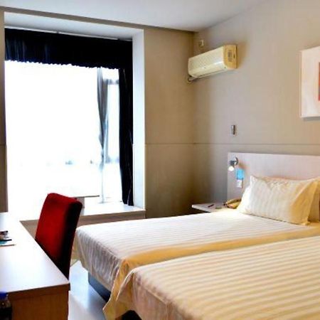 Jinjiang Inn Tiayuan Wuyi Square Ταϊγουάν Εξωτερικό φωτογραφία