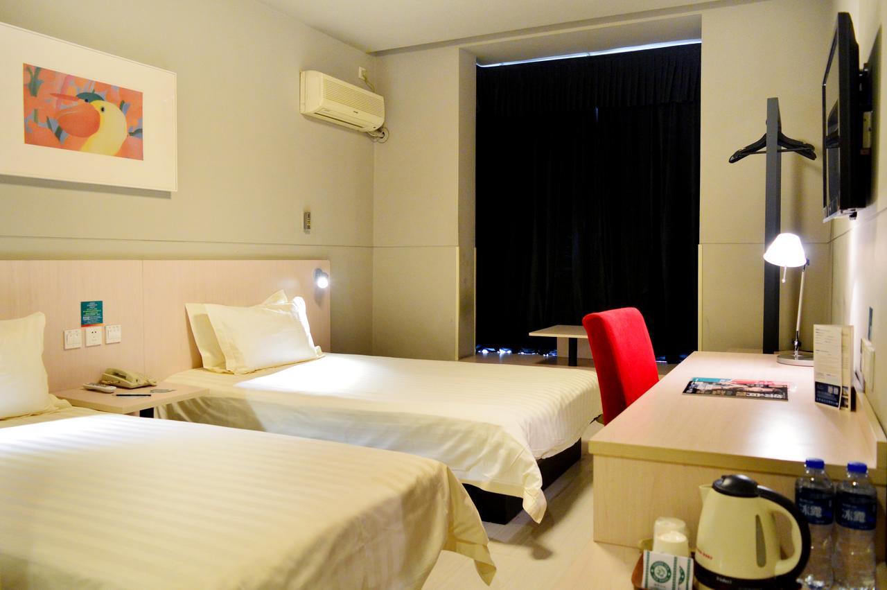 Jinjiang Inn Tiayuan Wuyi Square Ταϊγουάν Εξωτερικό φωτογραφία